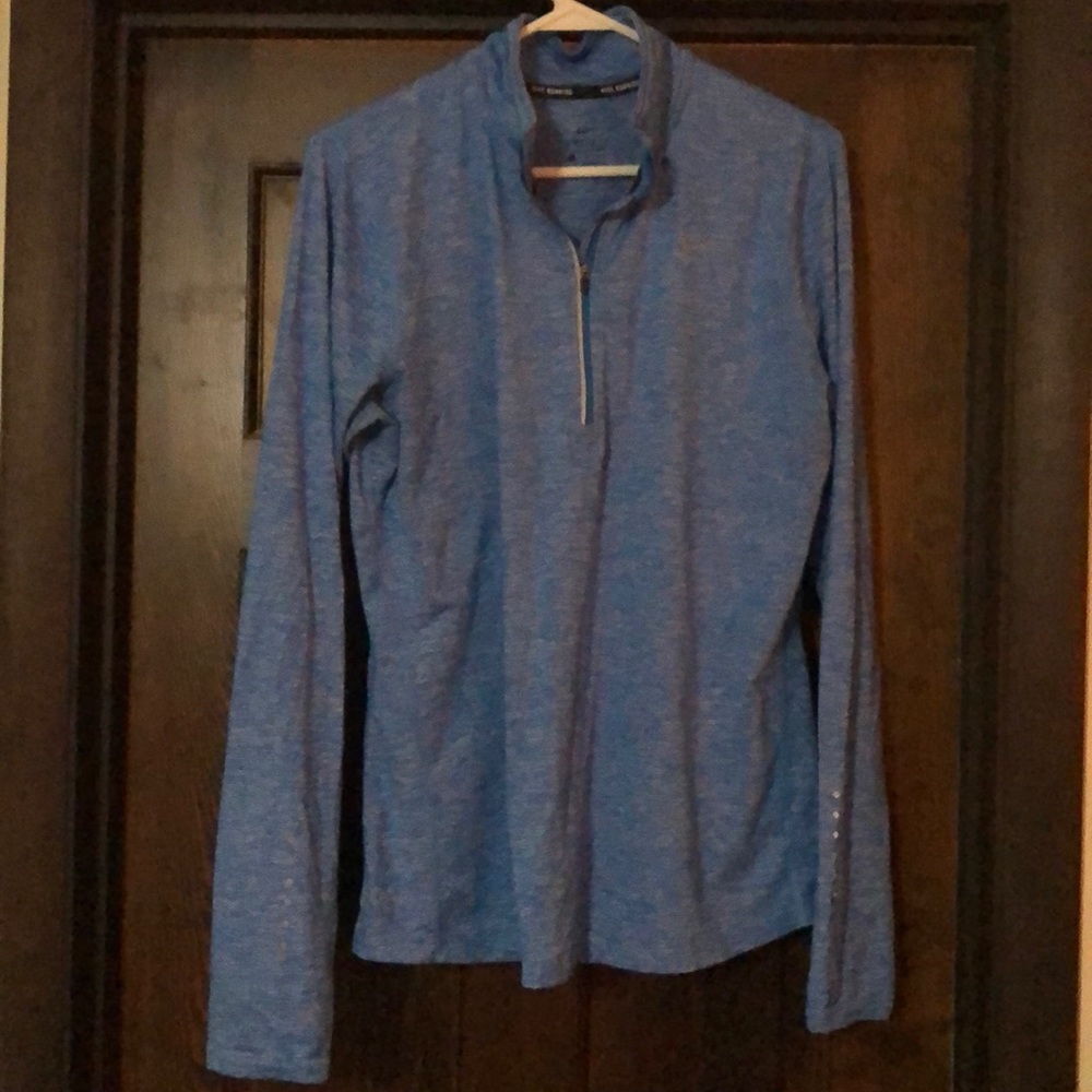 Women’s Nike running top